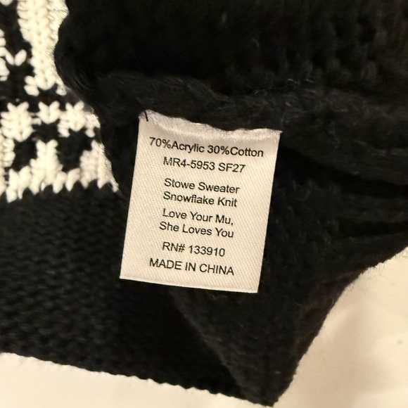 NWT Show Me Your Mumu Stowe Sweater Snowflake size M chunky heavy - Picture 12 of 12